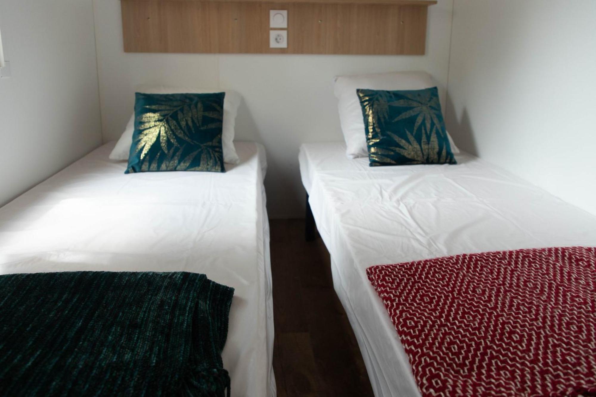 Camping L'Oasis Et California Hotel Le Barcares Bagian luar foto
